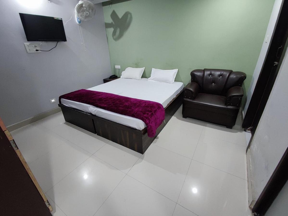 Hotel Kanha Shyam Madhubani Екстериор снимка