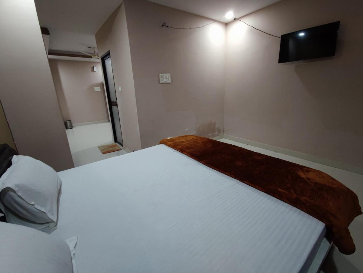Hotel Kanha Shyam Madhubani Екстериор снимка