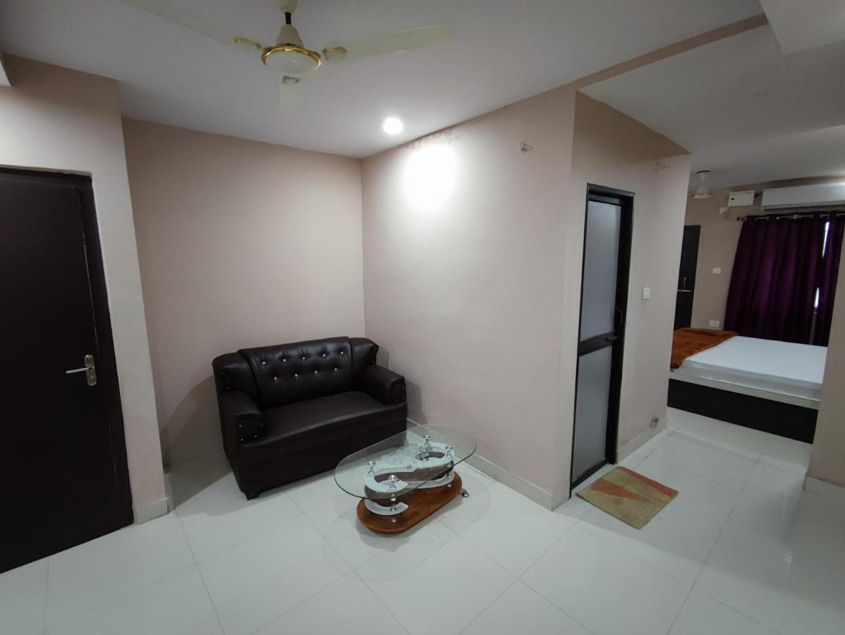 Hotel Kanha Shyam Madhubani Екстериор снимка