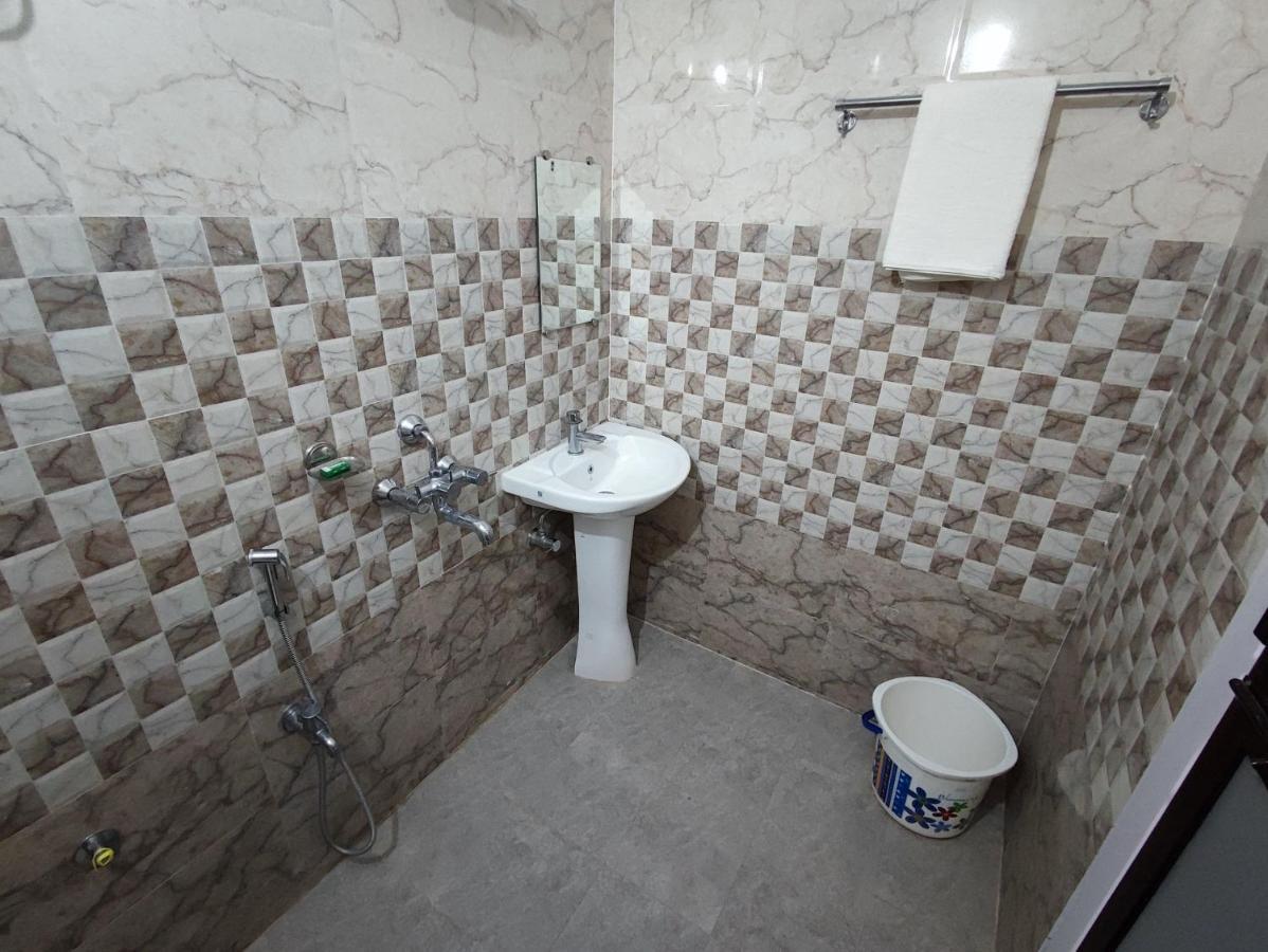 Hotel Kanha Shyam Madhubani Екстериор снимка